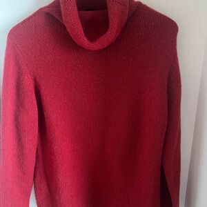 Mariele Waithe Women's Cranberry Red Turtleneck Sweater